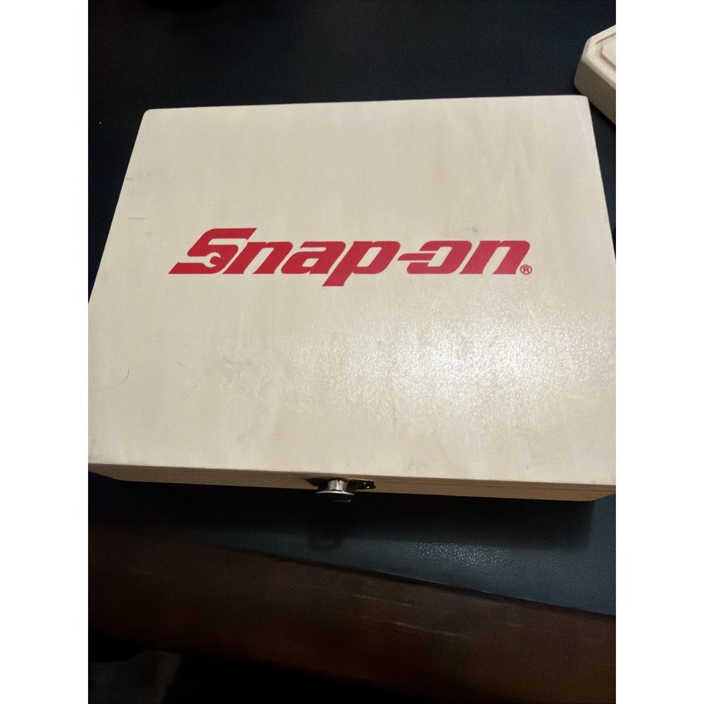 Snap-on Tools Wooden Game Tote (Mini Tic Tac Toe, Sling Puck) RARE